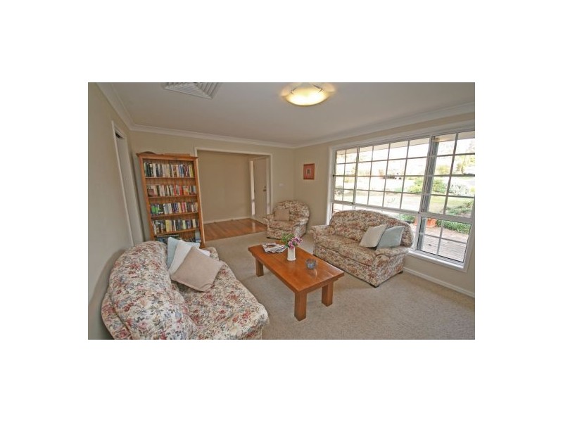 36 Windhover Crescent, Tamworth NSW 2340