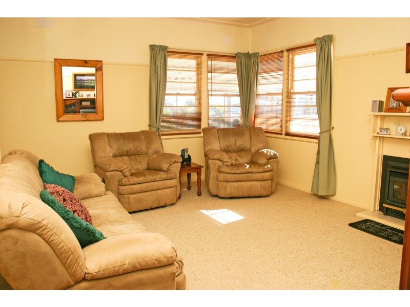 10 Parry Street, Tamworth NSW 2340