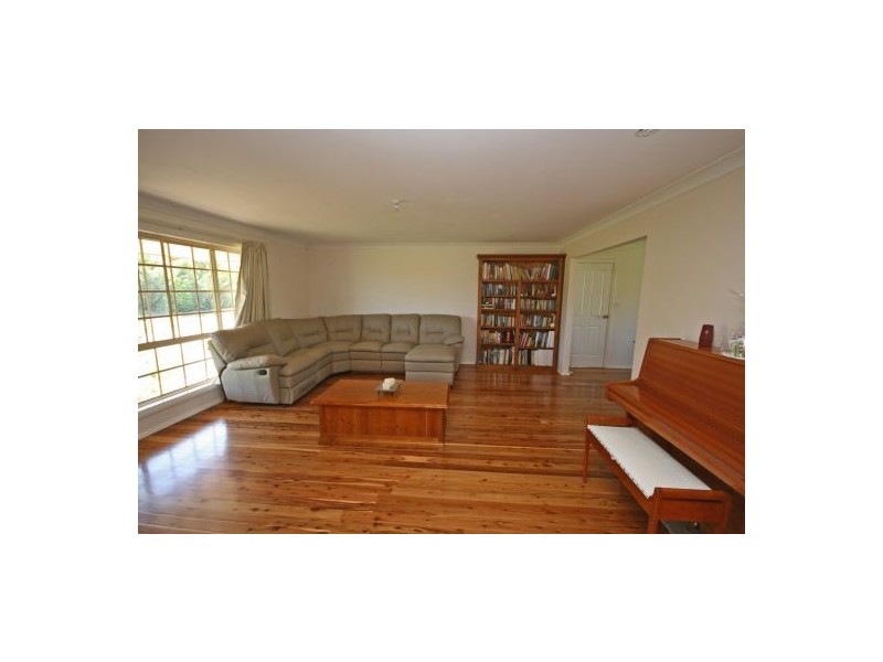 33 Hartmann Drive, Kingswood NSW 2340