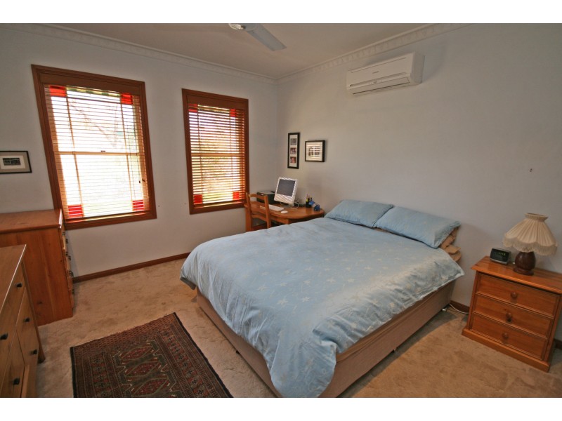 46 Windhover Cres, Tamworth NSW 2340