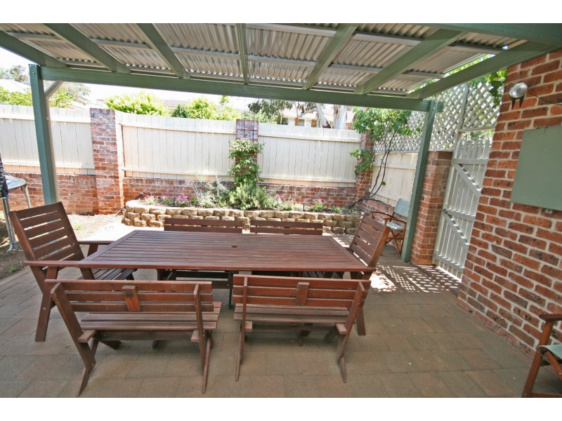46 Windhover Cres, Tamworth NSW 2340