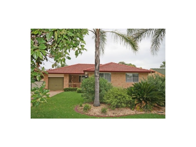 6 Wilga Place, Tamworth NSW 2340