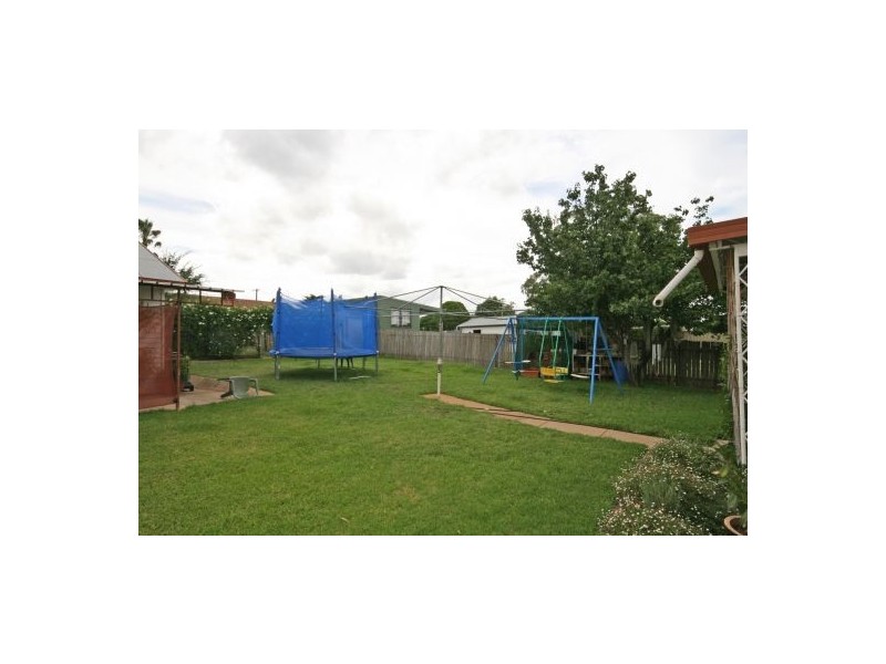 10 Gladys Street, Tamworth NSW 2340