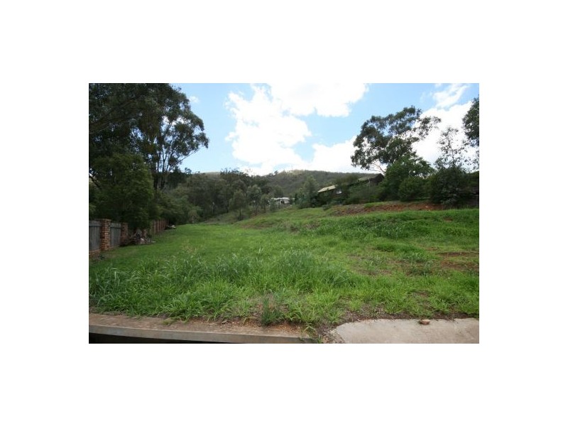 40 Valley Drive, Tamworth NSW 2340