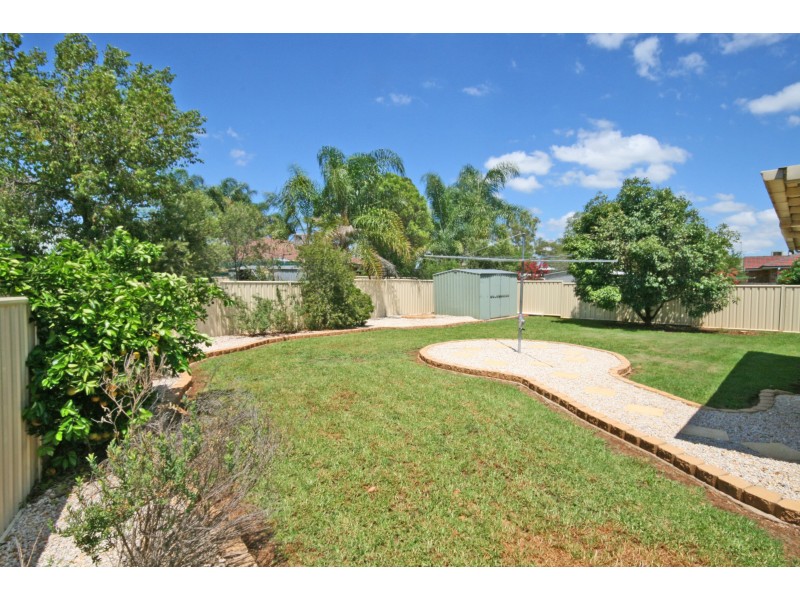 5 Caley Close, Tamworth NSW 2340