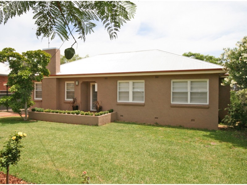 24 Janison Street, Tamworth NSW 2340