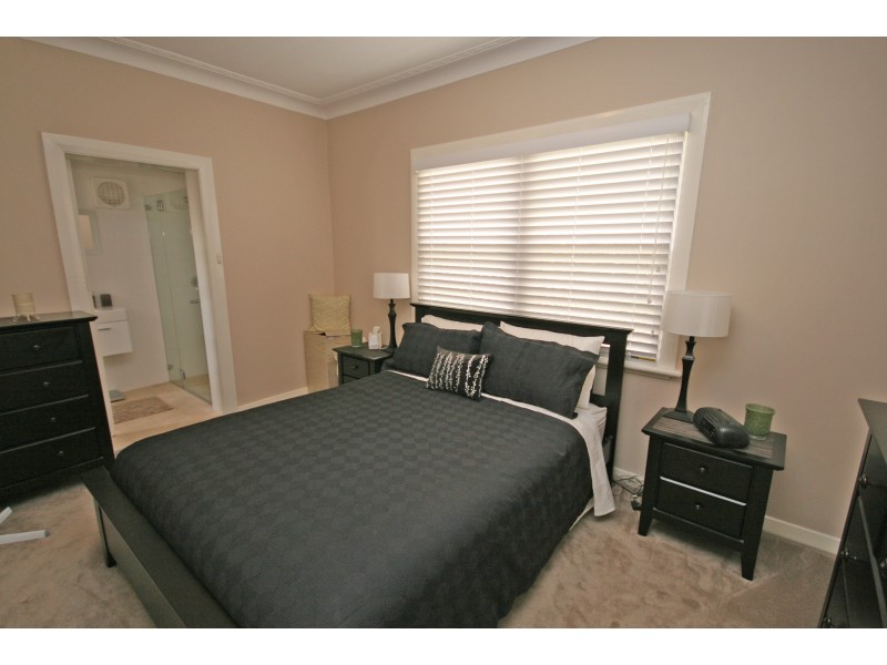 24 Janison Street, Tamworth NSW 2340