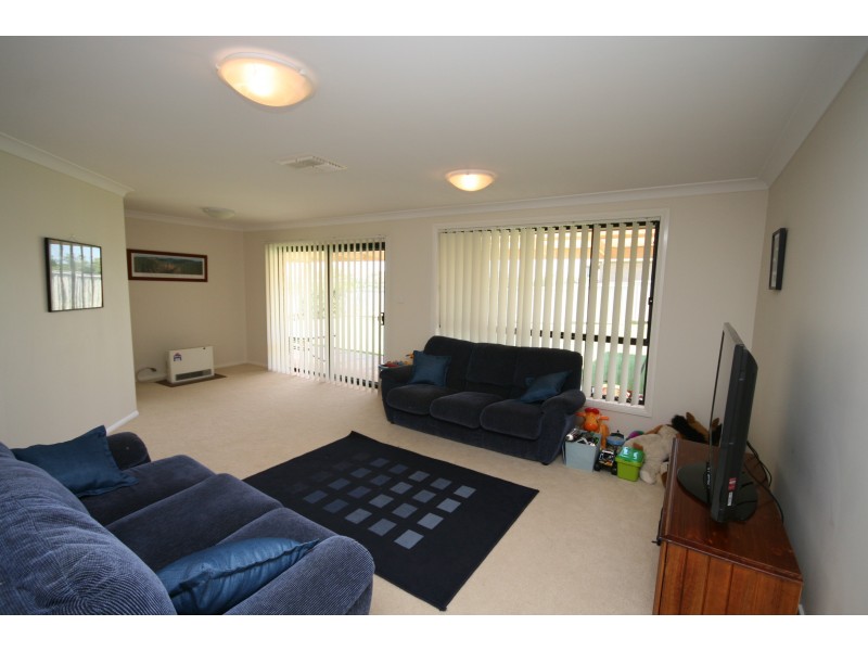8 Woodside, Tamworth NSW 2340