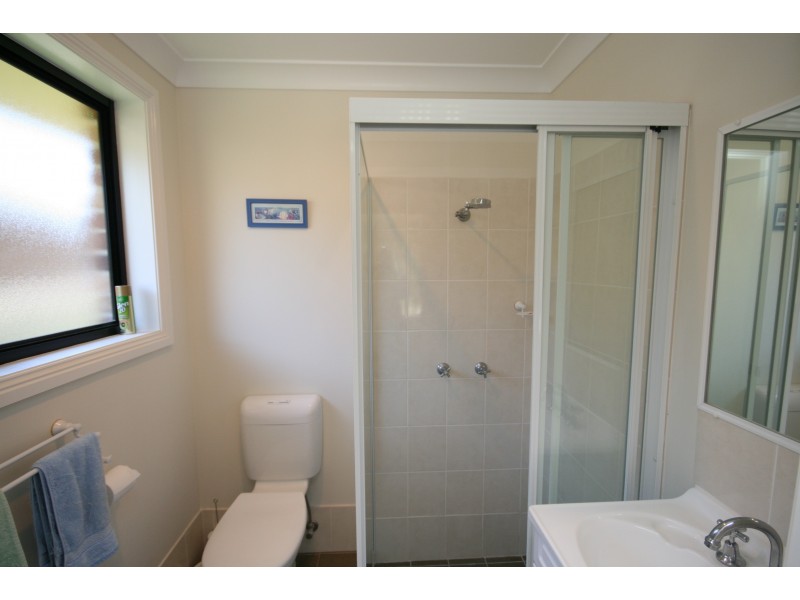 8 Woodside, Tamworth NSW 2340