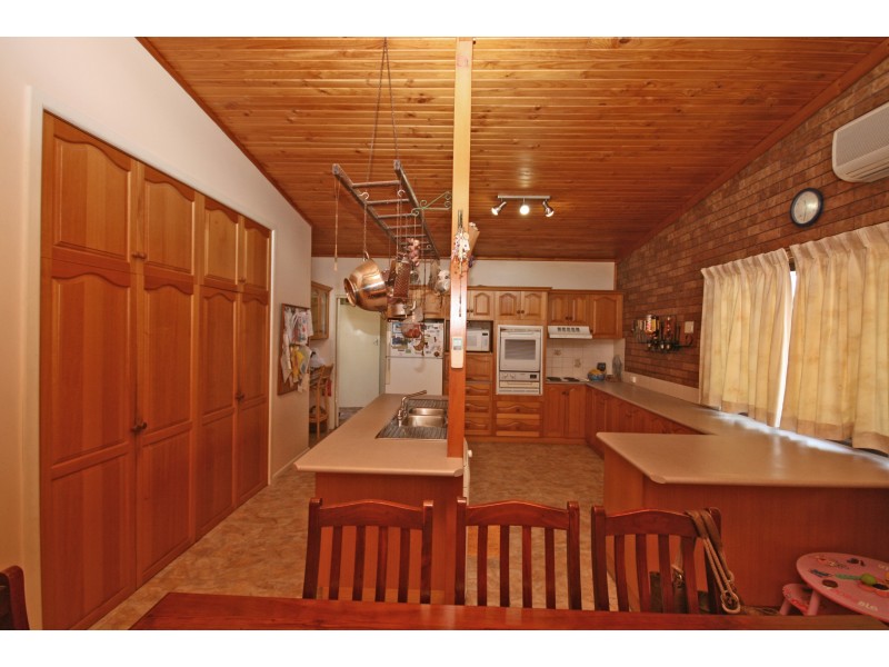 428B Roses Lane, Kootingal NSW 2352