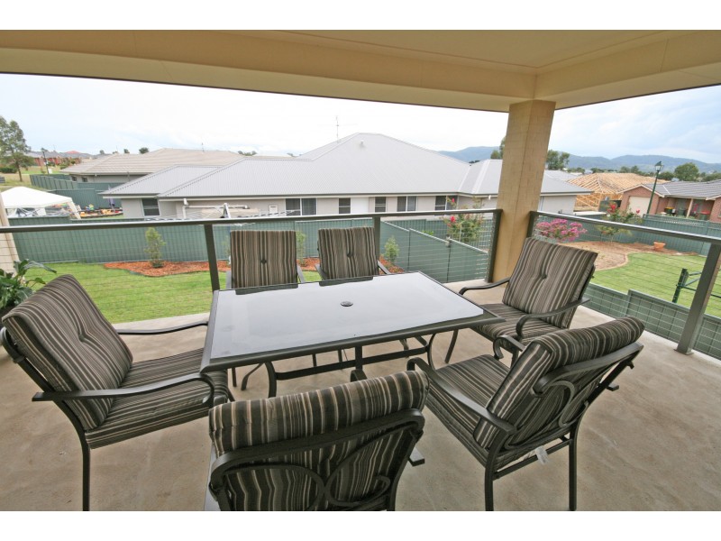65 The Heights, Tamworth NSW 2340
