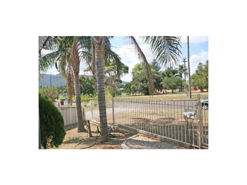 5 Gipps Street, Tamworth NSW 2340