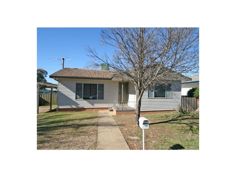 57 Kurrawan Street, Tamworth NSW 2340