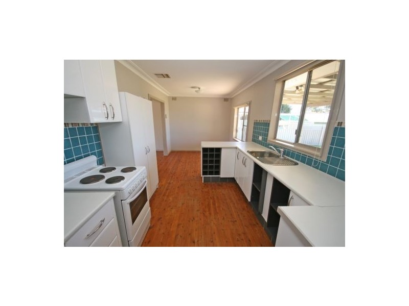 57 Kurrawan Street, Tamworth NSW 2340