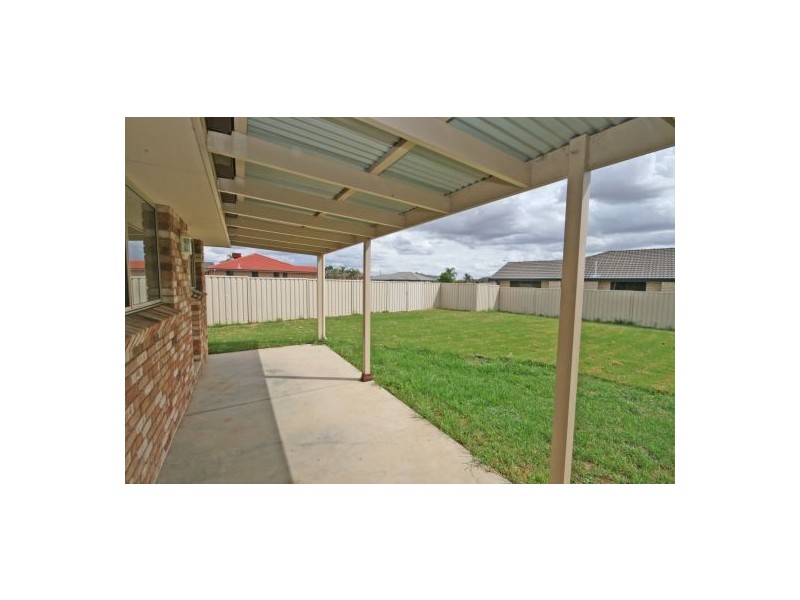 1 Minimbah Close, Tamworth NSW 2340