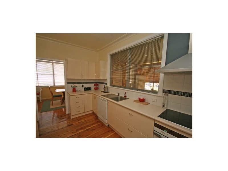 32 Hyman Street, Tamworth NSW 2340