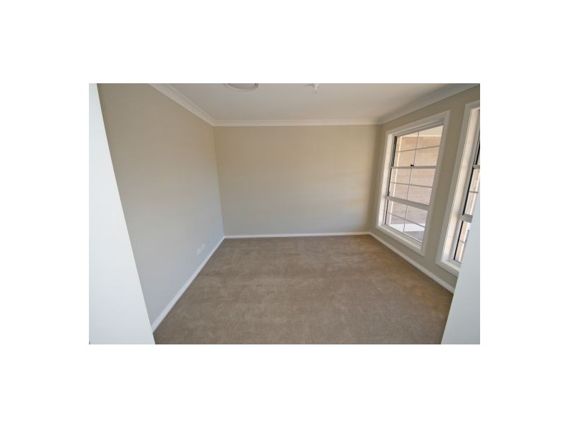 8 Kingfisher Drive, Tamworth NSW 2340