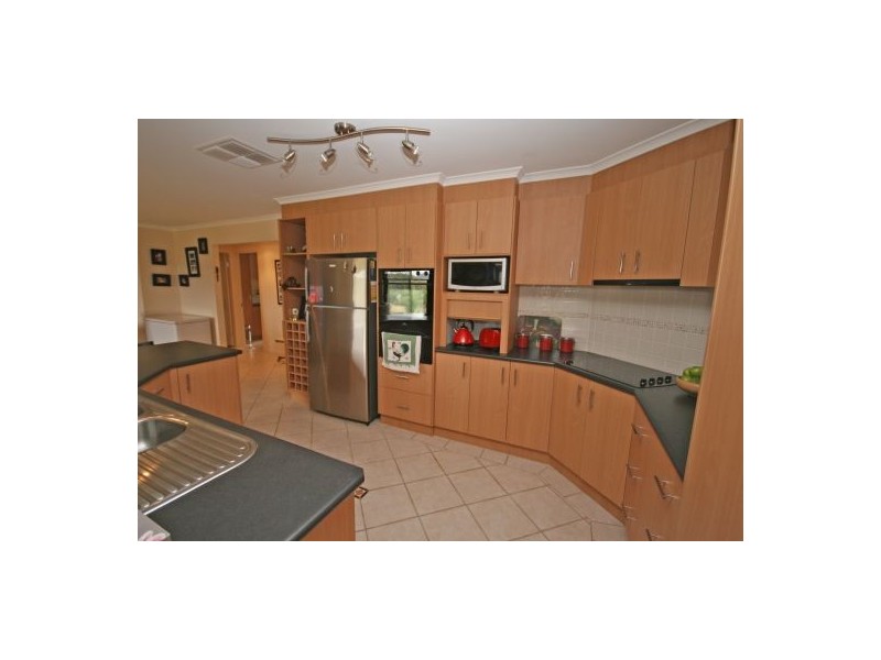 31 Leehy Court, Tamworth NSW 2340