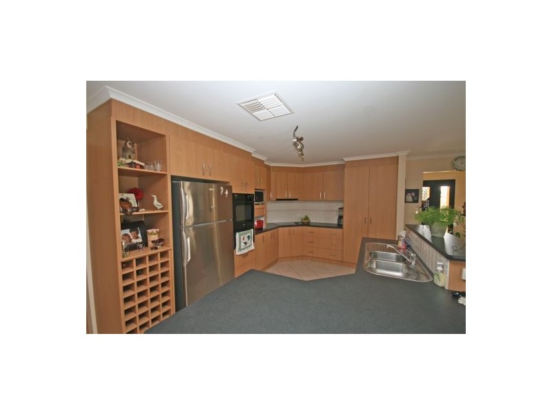 31 Leehy Court, Tamworth NSW 2340