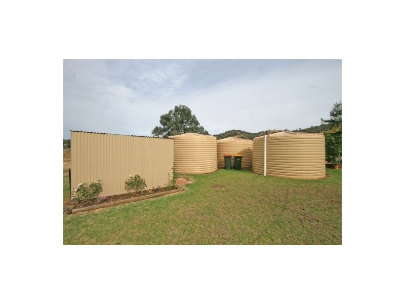 31 Leehy Court, Tamworth NSW 2340