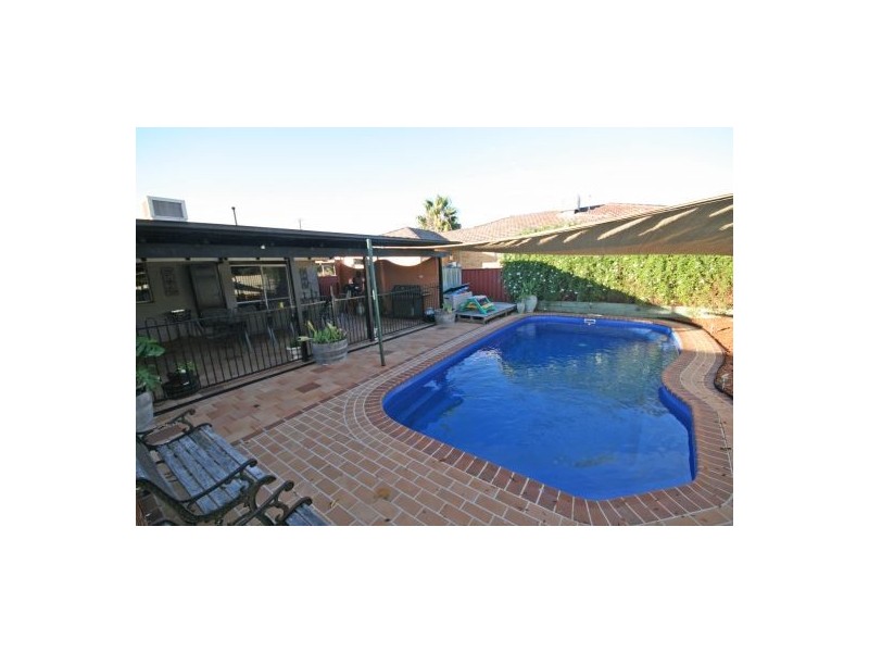 44 Kinarra Street, Tamworth NSW 2340