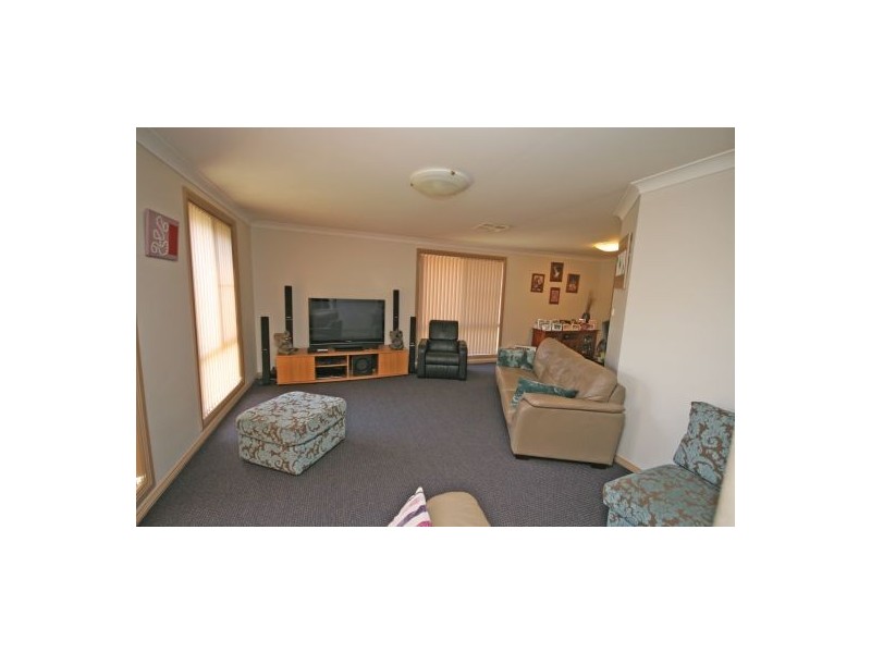 66 Wahroonga Drive, Tamworth NSW 2340