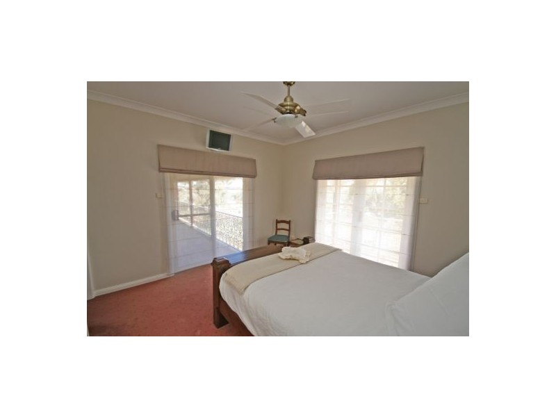 40 The Albens Drive, Moore Creek NSW 2340