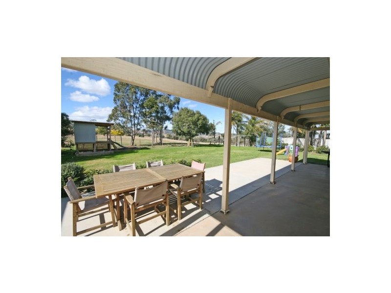 40 The Albens Drive, Moore Creek NSW 2340
