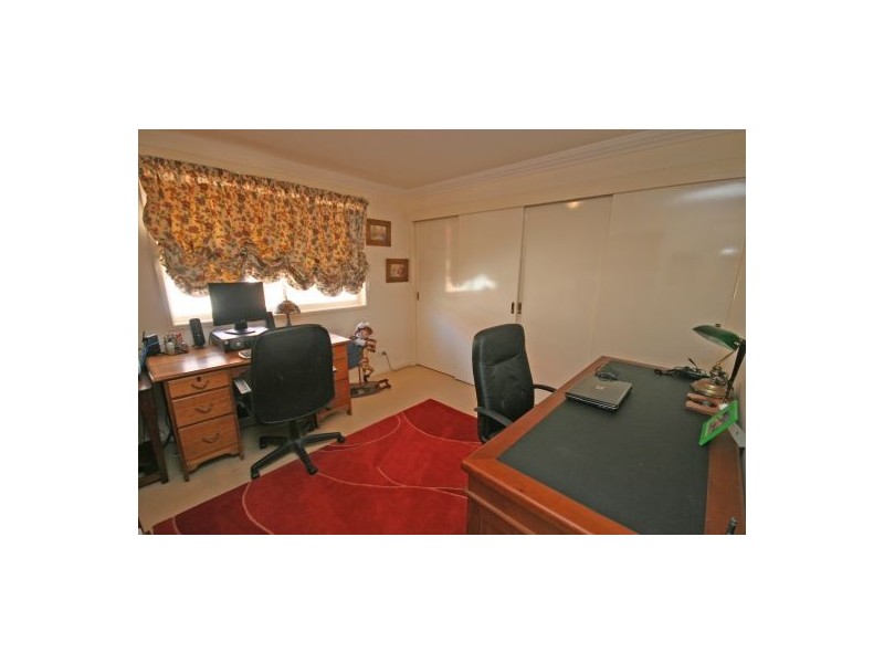 6 Stratford Place, Tamworth NSW 2340