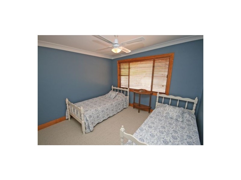 Back o’ the Moon, Tamworth NSW 2340