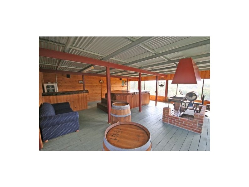 Back o’ the Moon, Tamworth NSW 2340