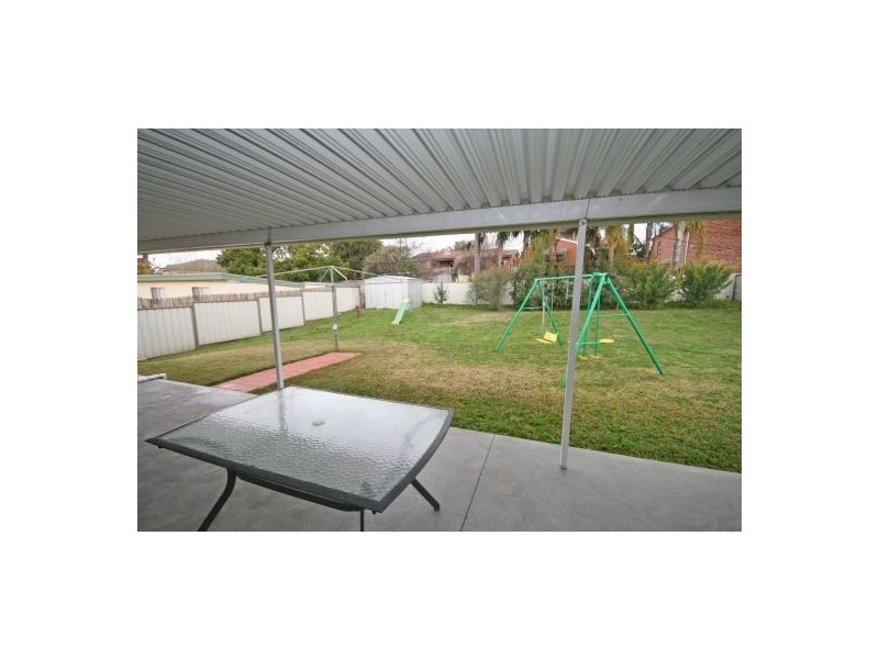 35 Windhover Crescent, Tamworth NSW 2340