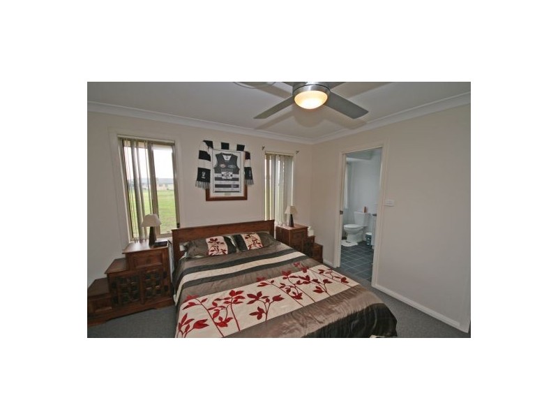 7 Brushtail Drive, Tamworth NSW 2340