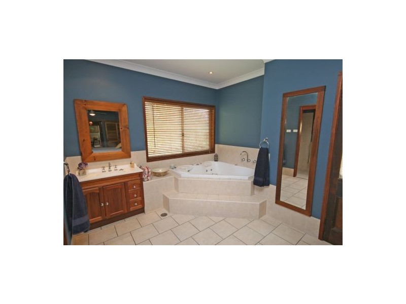 114 Ormans Lane, Tamworth NSW 2340