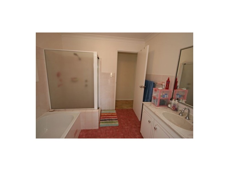 5 Gunagulla Street, Tamworth NSW 2340