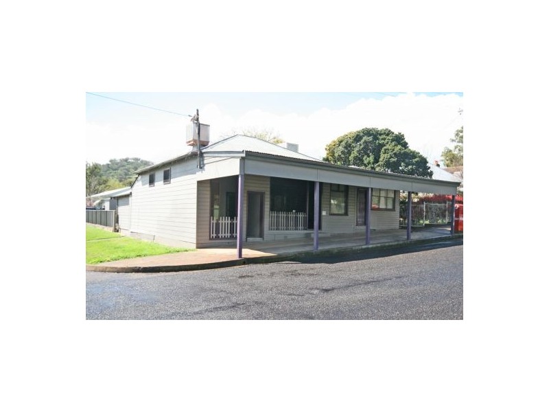 100 North Street, Tamworth NSW 2340