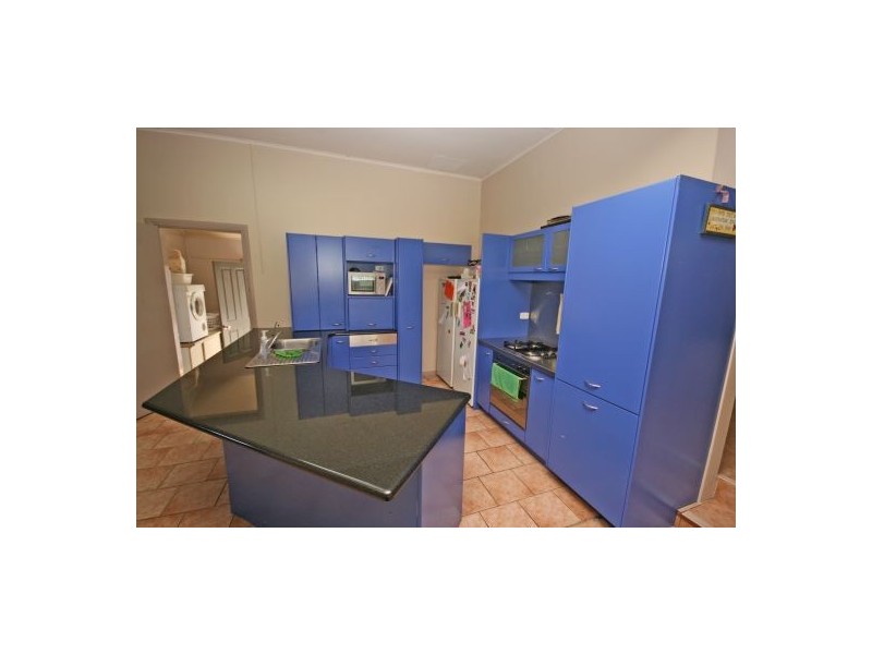 100 North Street, Tamworth NSW 2340