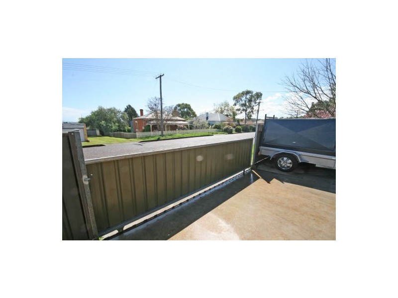 100 North Street, Tamworth NSW 2340