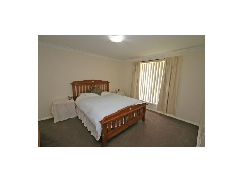 6 Baker Close, Tamworth NSW 2340