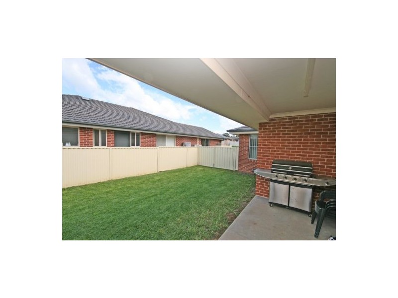6 Baker Close, Tamworth NSW 2340