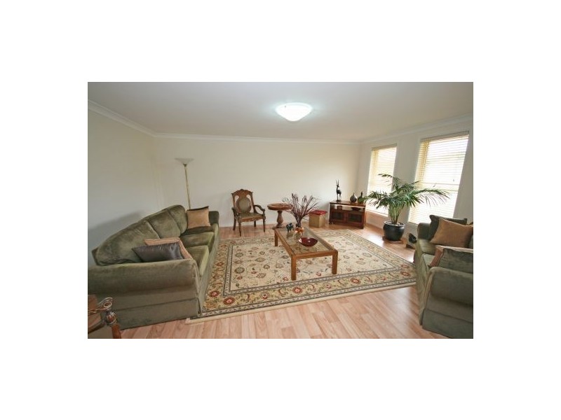 11 Daintree Circuit, Tamworth NSW 2340