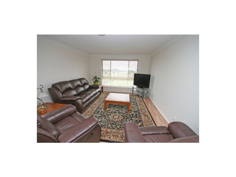 11 Daintree Circuit, Tamworth NSW 2340