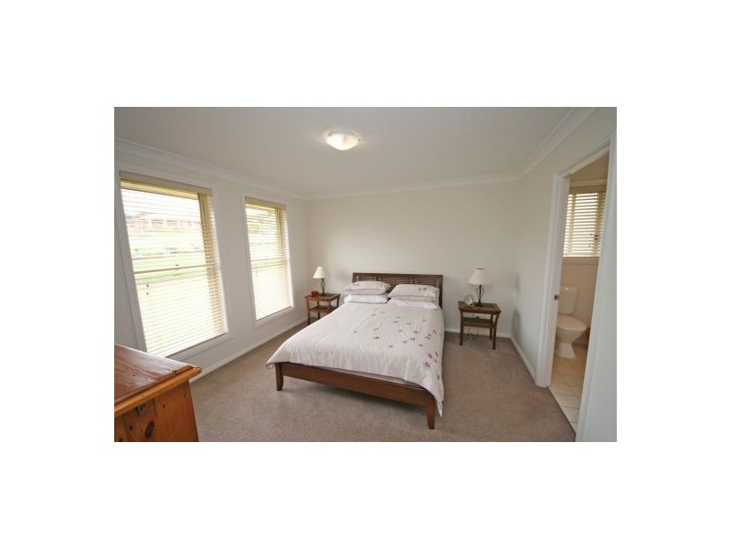 11 Daintree Circuit, Tamworth NSW 2340