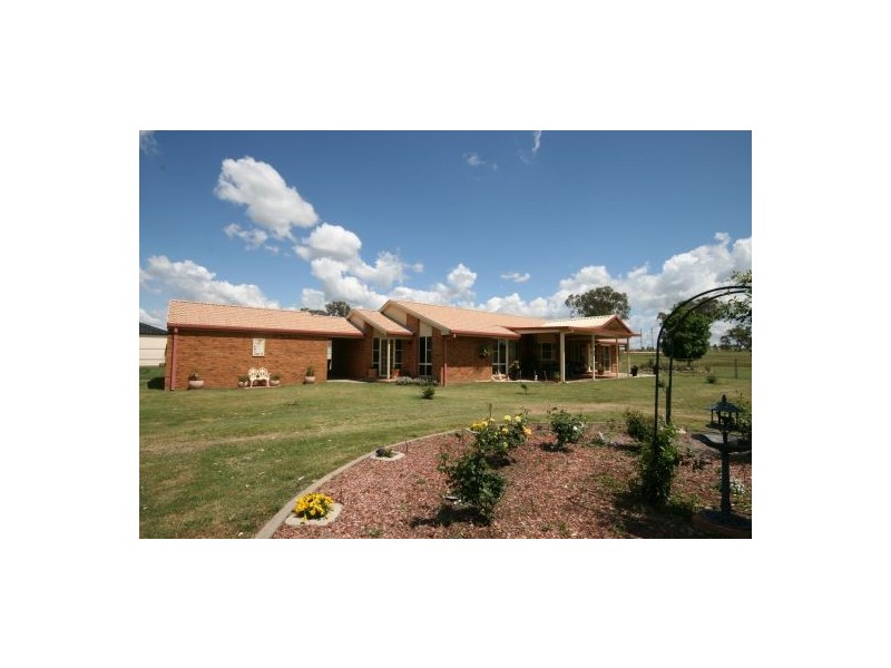 73 Greg Norman Drive, Tamworth NSW 2340