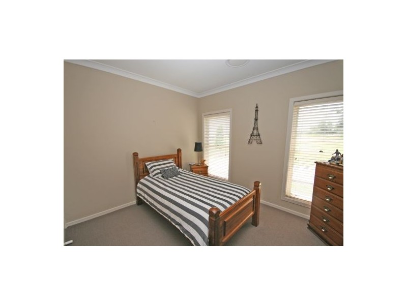 26 Flagstaff Road, Tamworth NSW 2340