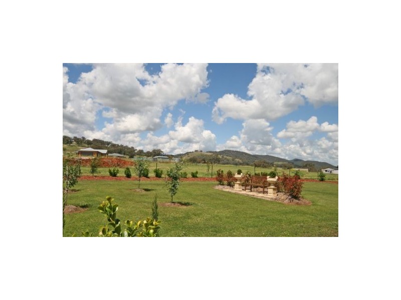 26 Flagstaff Road, Tamworth NSW 2340