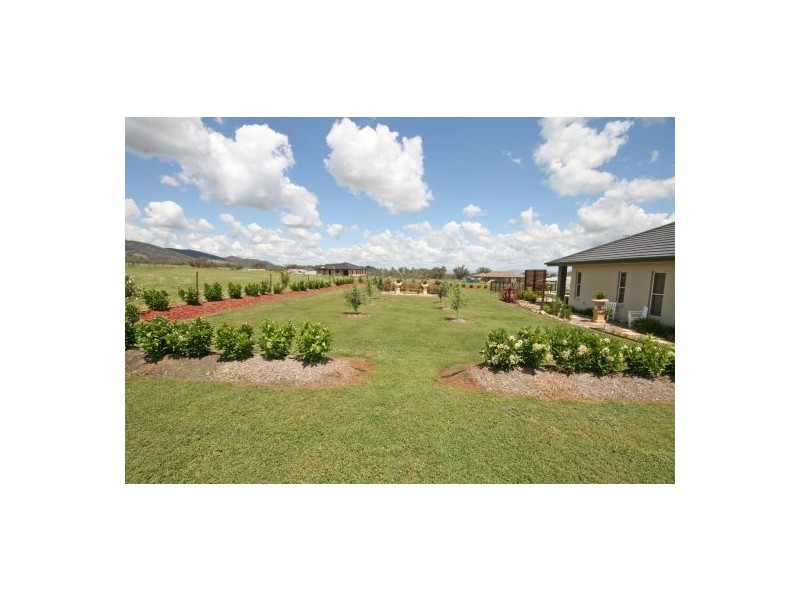 26 Flagstaff Road, Tamworth NSW 2340