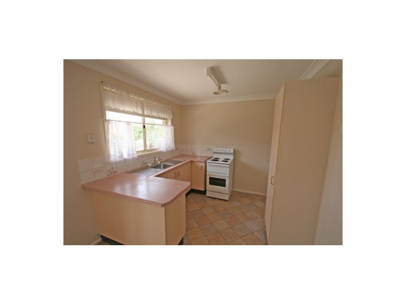 5 Maitland Street, Tamworth NSW 2340