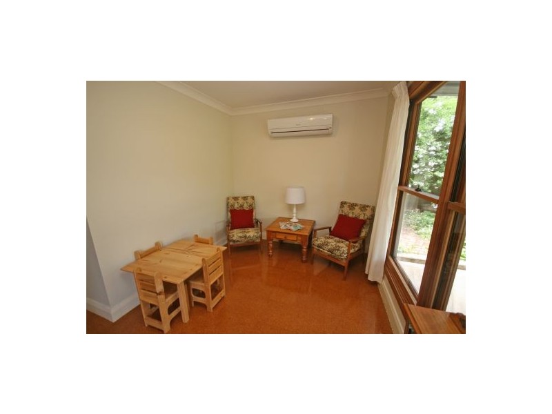 111 Fitzroy Street, Tamworth NSW 2340