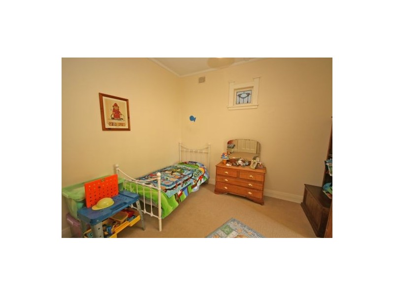 111 Fitzroy Street, Tamworth NSW 2340